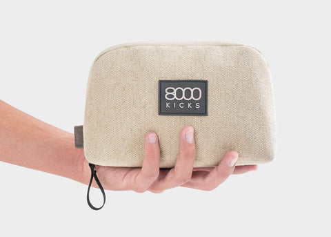 Bolsa de accesorios y tecnología de cáñamo beige